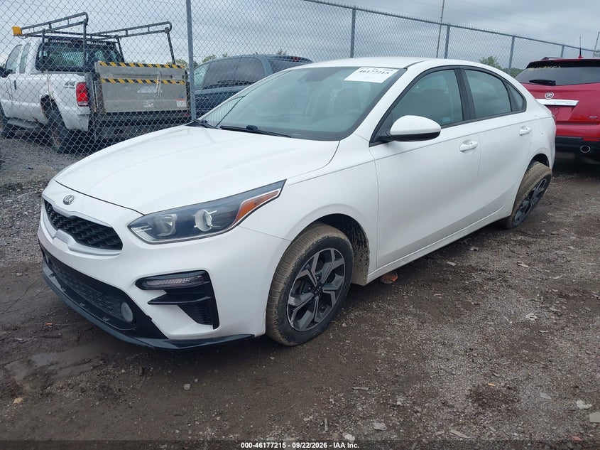 2019 Kia Forte, Right Side, IAAI, VIN 3KPF24AD2KE074494 — photo 2
