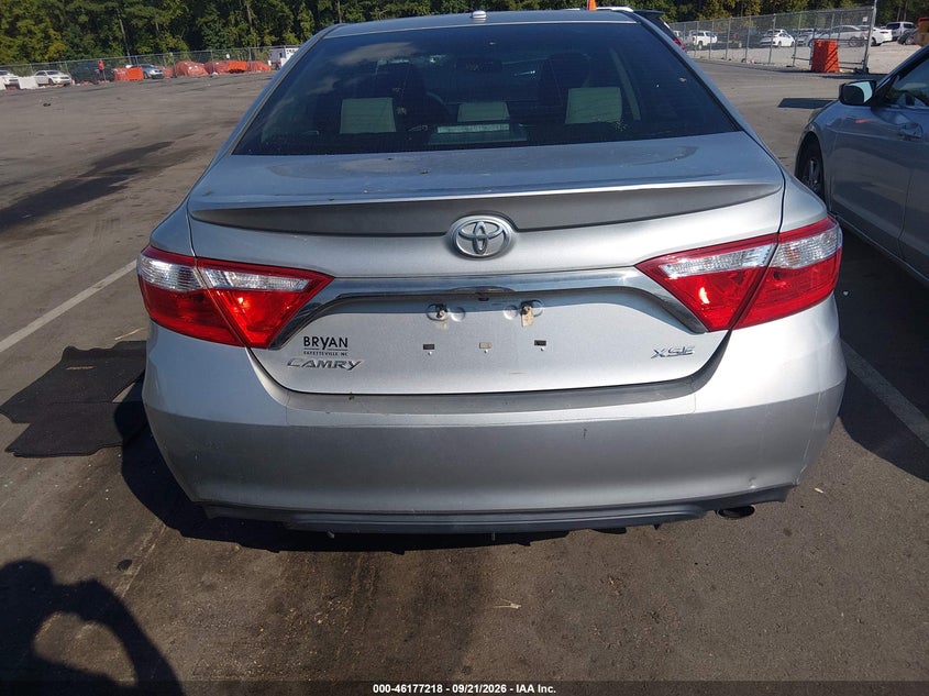 TOYOTA CAMRY - zdjęcie 16
