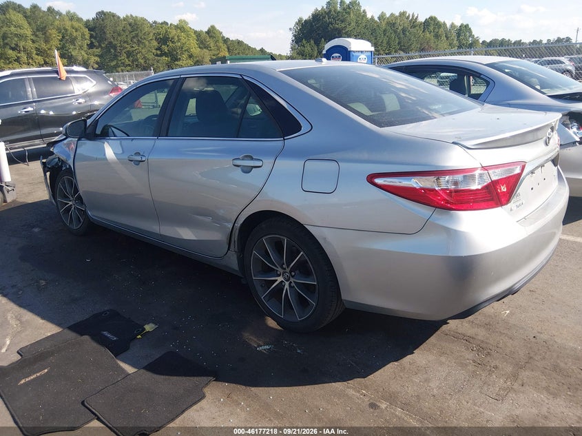 TOYOTA CAMRY - zdjęcie 3