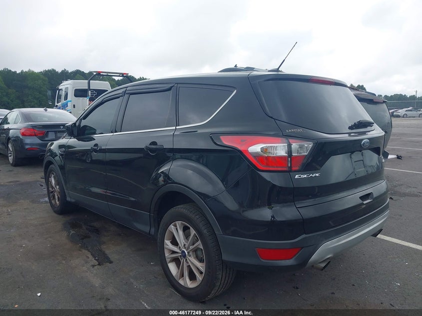 Vin: 1fmcu0gd4hua76461, lot: 46677109, ford escape se 20173