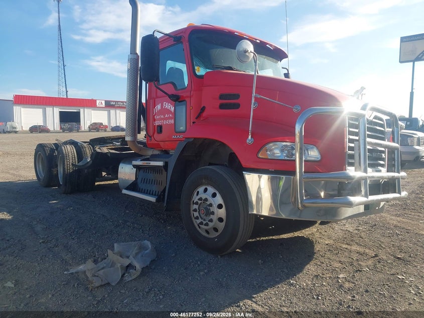 2015 MACK 600 CXU600