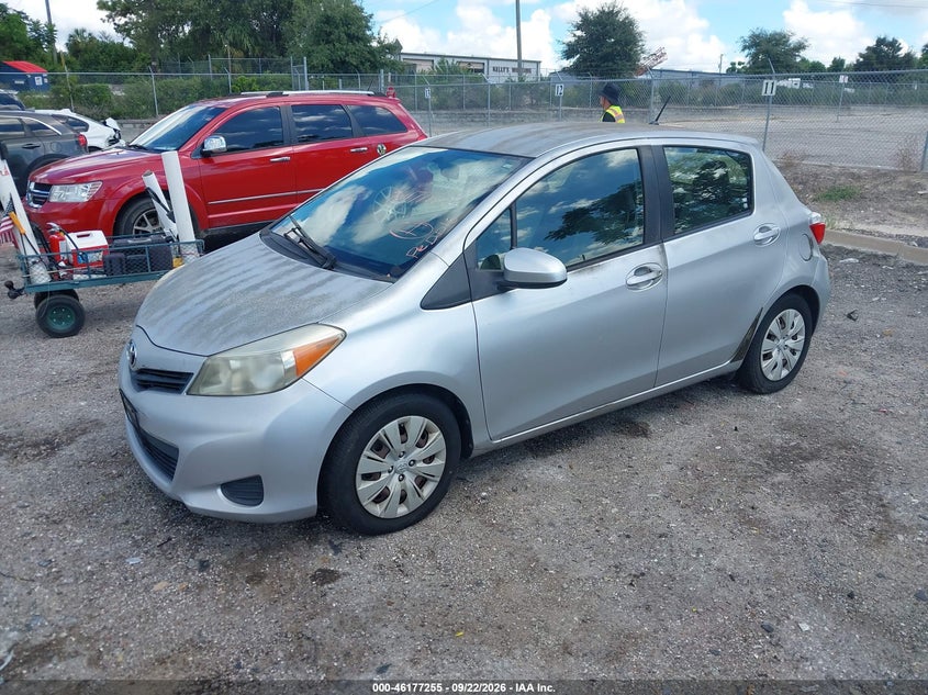 Vin: jtdktud30dd561664, lot: 46677115, toyota yaris le 20132