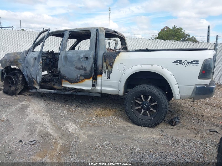 Vin: 3c6ur5dl4eg129328, lot: 46677196, ram 2500 big horn 20143