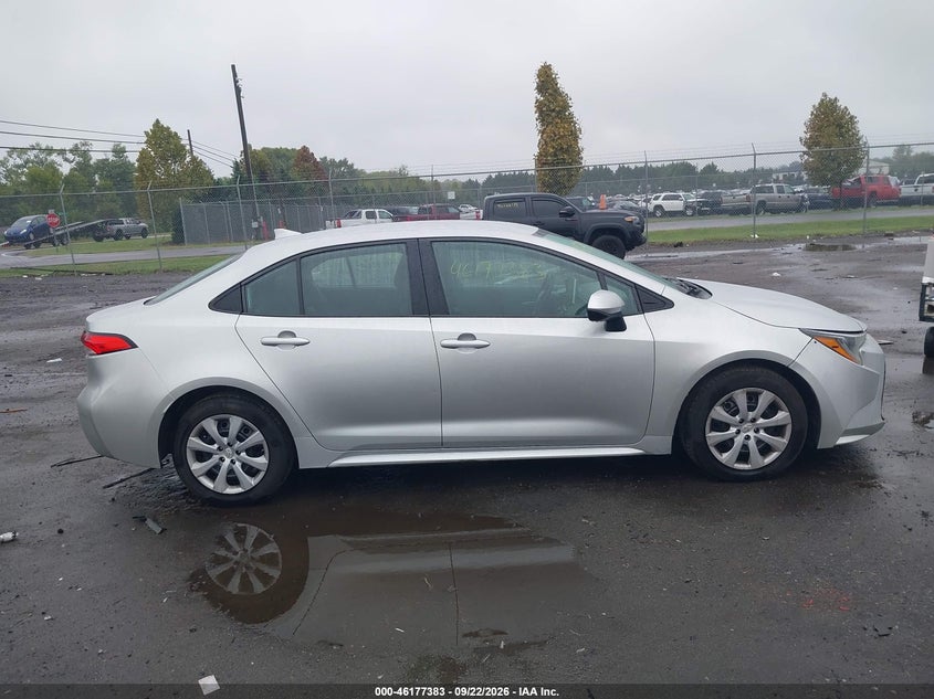 TOYOTA COROLLA - zdjęcie 13