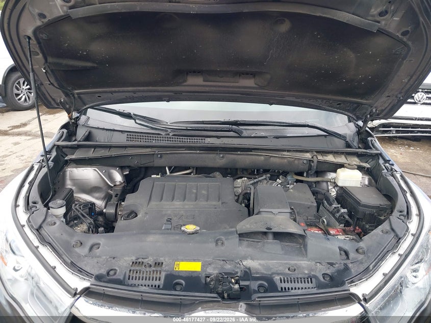 TOYOTA HIGHLANDER - zdjęcie 10