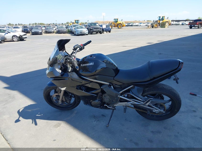 KAWASAKI EX650 2009