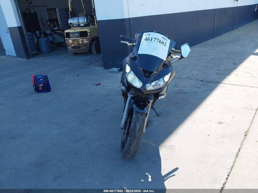 KAWASAKI EX650 2009