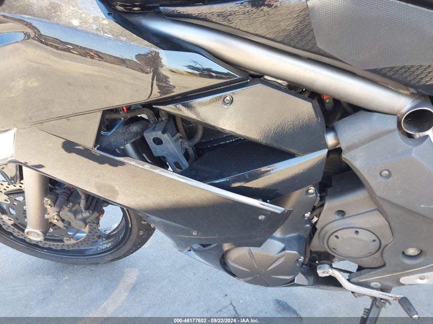 KAWASAKI EX650 2009