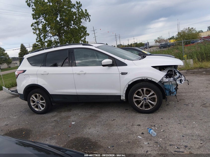 2018 FORD ESCAPE SE · Фото 13