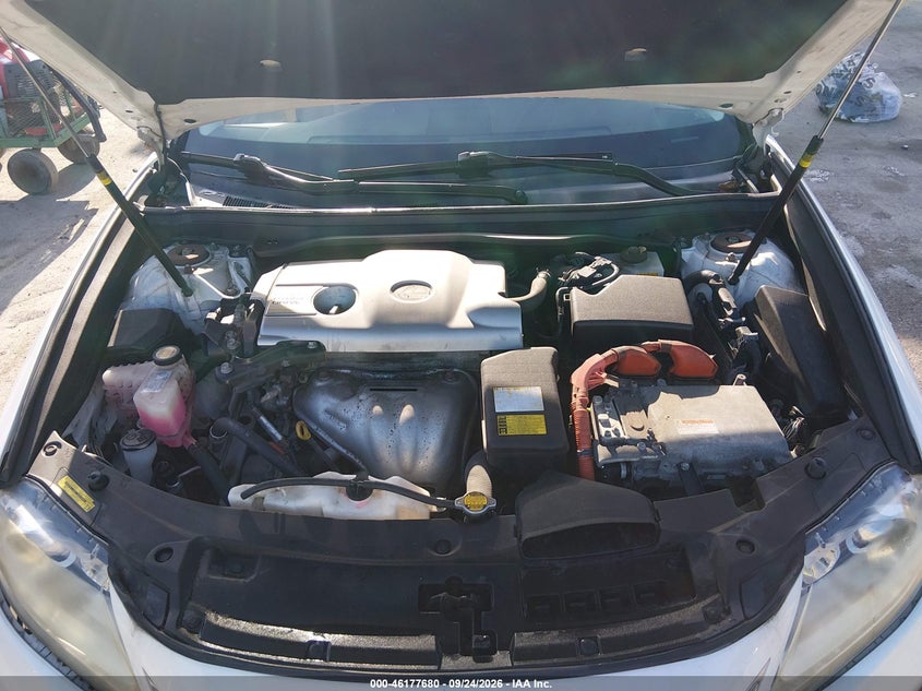 2013 LEXUS ES 300H · Фото 10