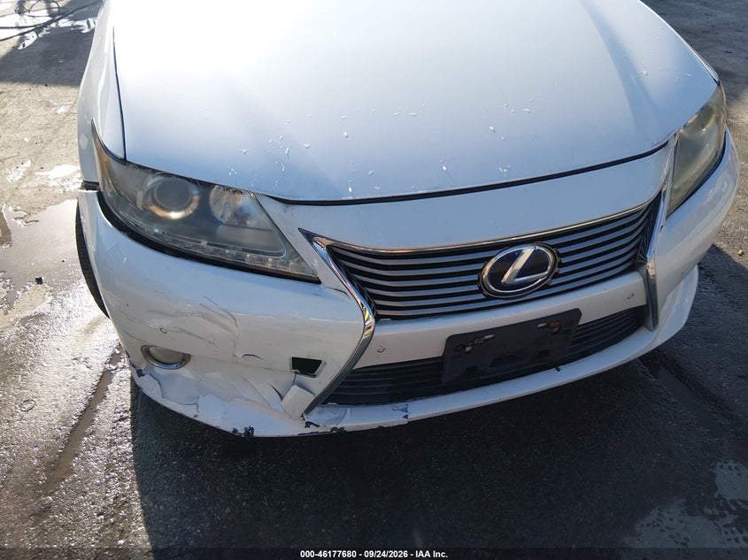 2013 LEXUS ES 300H · Фото 6