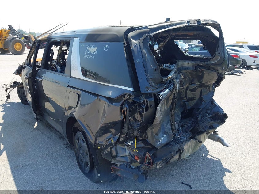 Vin: kndnb5k30t6608137, lot: 46677544, kia carnival mpv lxs 20263