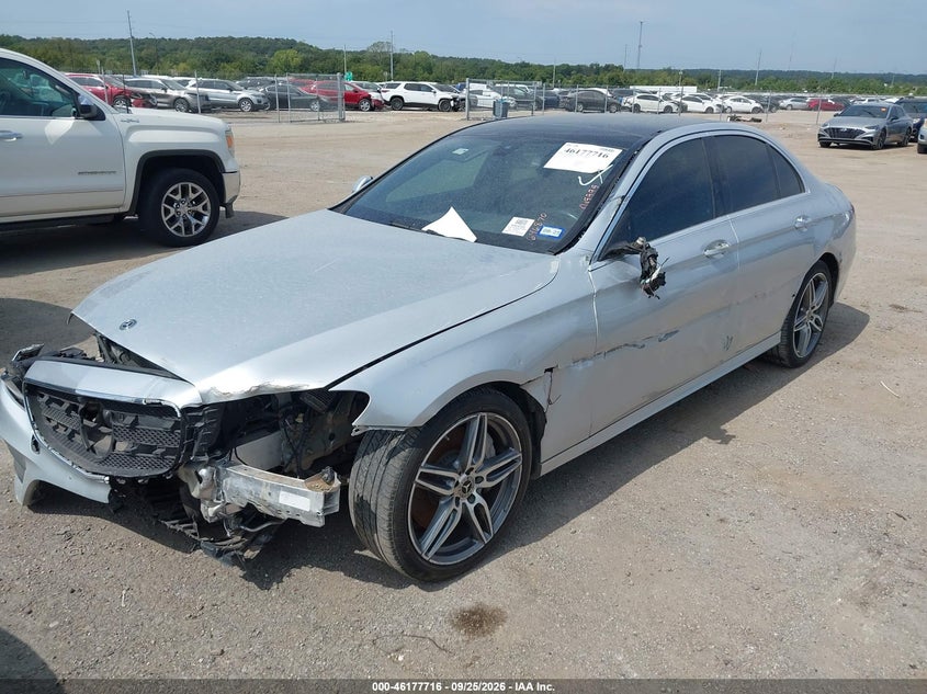 2019 Mercedes-Benz E 300, Front End, IAAI, VIN WDDZF4JB3KA502954 — photo 2