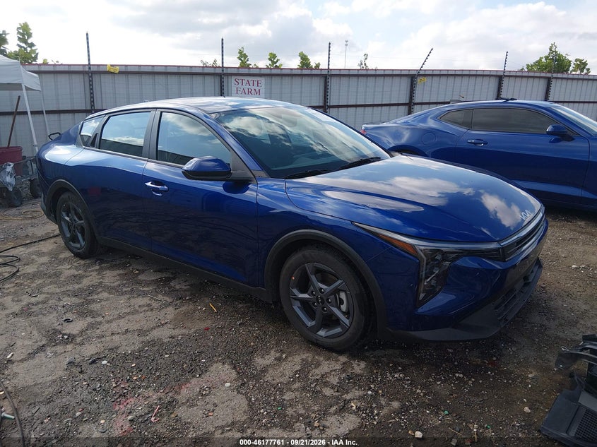 Vin: 3kpft4de4te329598, lot: 46677621, kia k4 lxs 2026 img_1