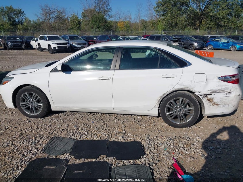 TOYOTA CAMRY - zdjęcie 14