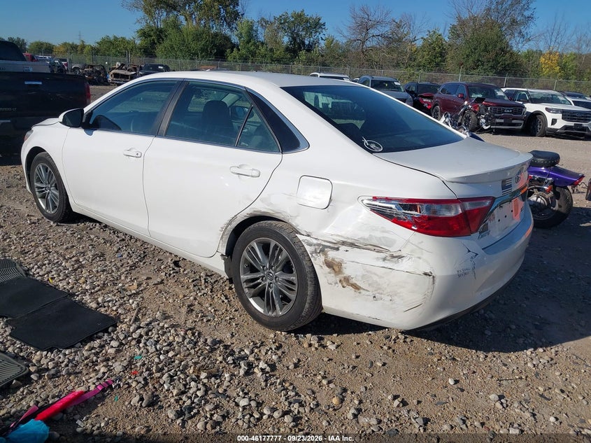 TOYOTA CAMRY - zdjęcie 3
