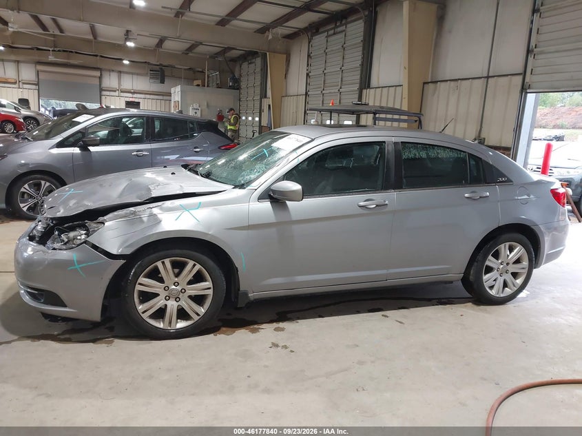 2013 CHRYSLER 200 TOURING · Фото 14