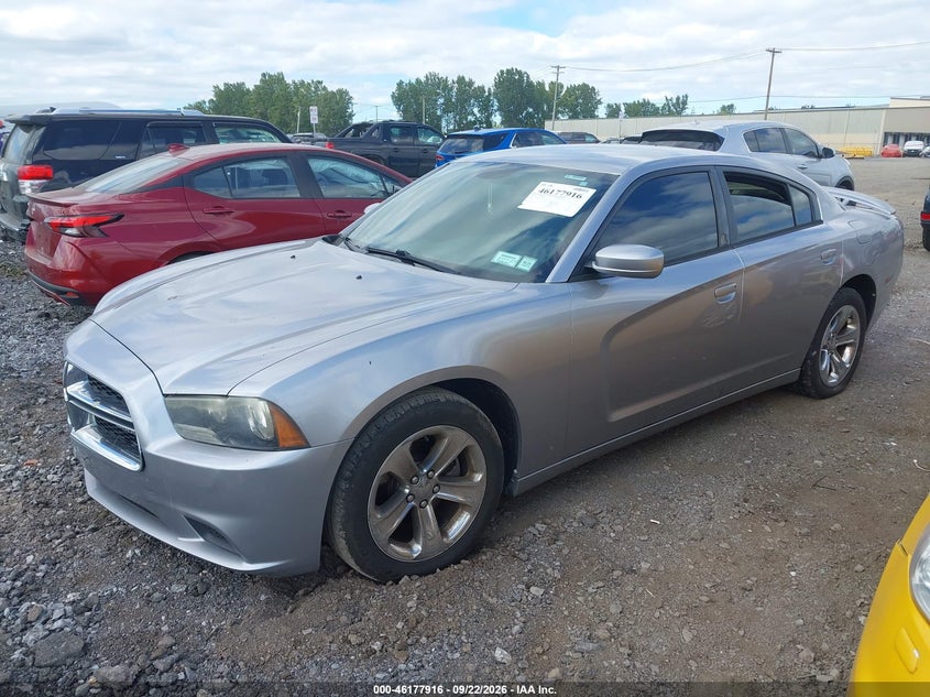 Vin: 2c3cdxbg1dh738562, lot: 46677776, dodge charger se 20132