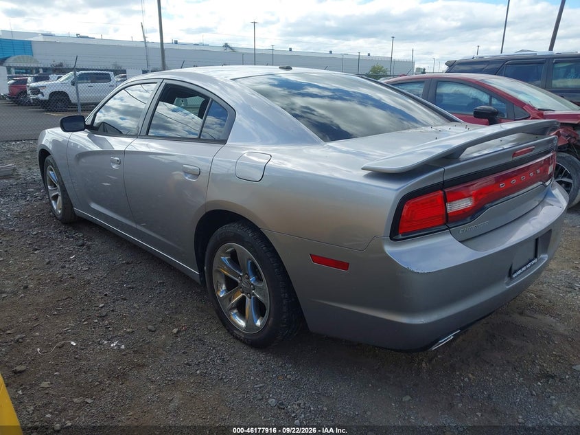 Vin: 2c3cdxbg1dh738562, lot: 46677776, dodge charger se 20133