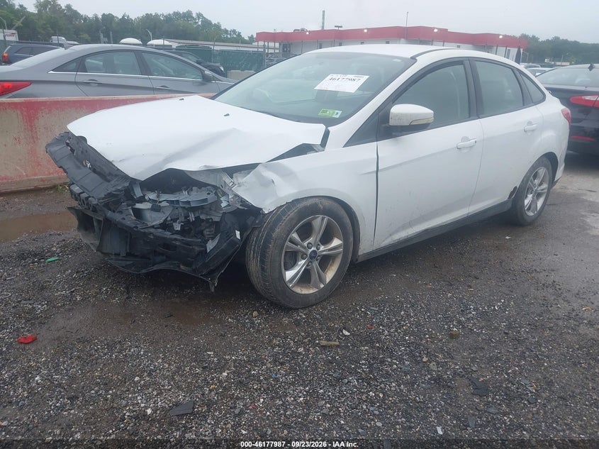 Vin: 1fadp3f23el316429, lot: 46677847, ford focus se 20142