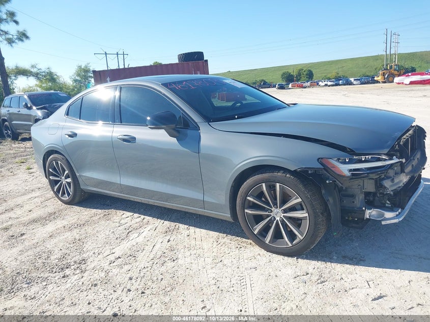Vin: 7jrl12fz9ng161894, lot: 46677952, volvo s60 momentum 2022 img_1