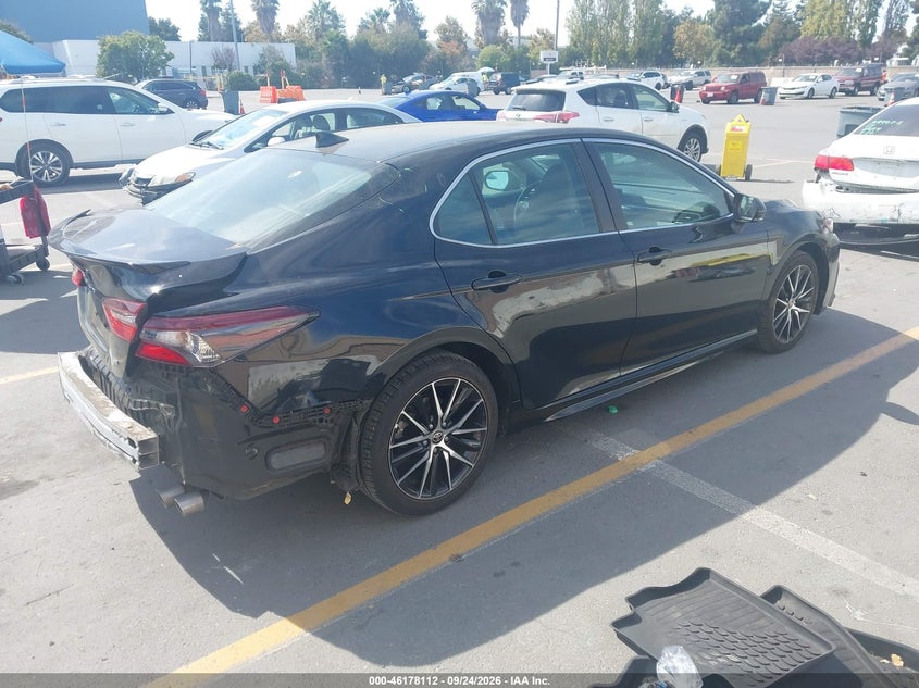 Vin: 4t1g11ak8nu666861, lot: 46677972, toyota camry se 20224
