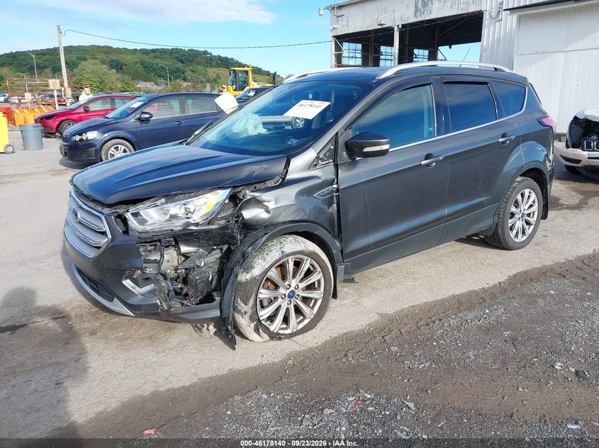 Vin: 1fmcu9j99hud50603, lot: 46678000, ford escape titanium 20172