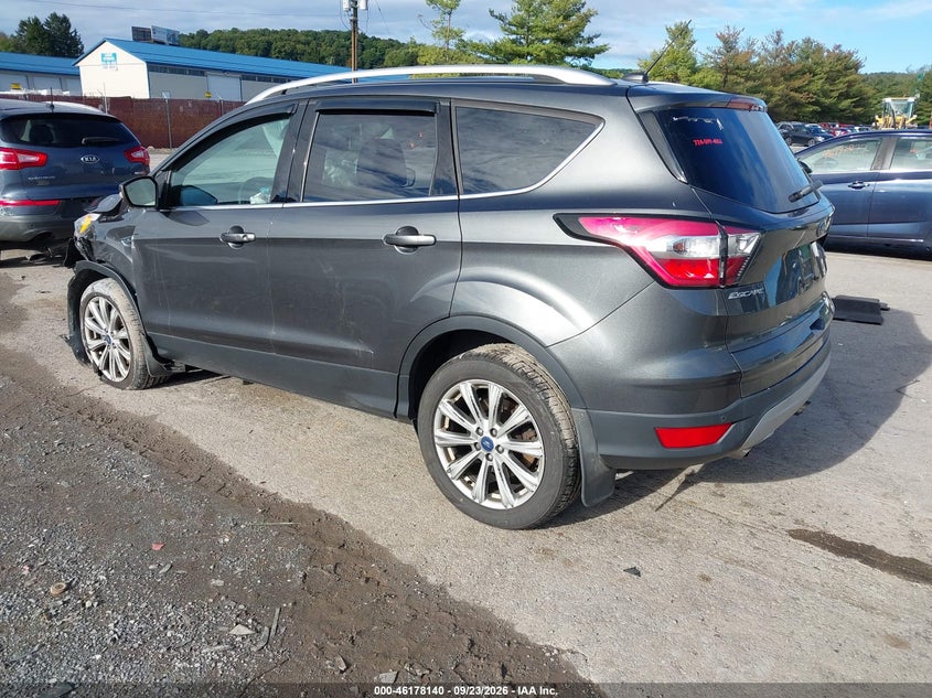 Vin: 1fmcu9j99hud50603, lot: 46678000, ford escape titanium 20173