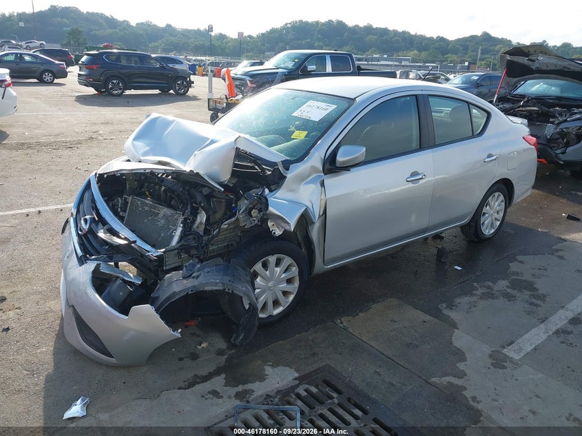 Vin: 3n1cn7ap7jl812082, lot: 46678021, nissan versa 1.6 sv 20182