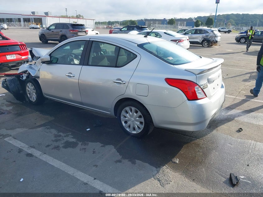 Vin: 3n1cn7ap7jl812082, lot: 46678021, nissan versa 1.6 sv 20183