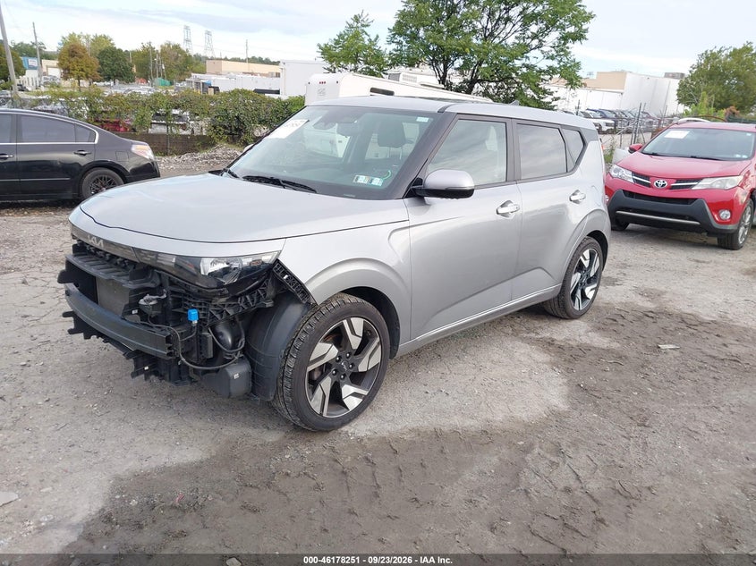 Vin: kndj53au6p7845929, lot: 46678111, kia soul gt-line 20232