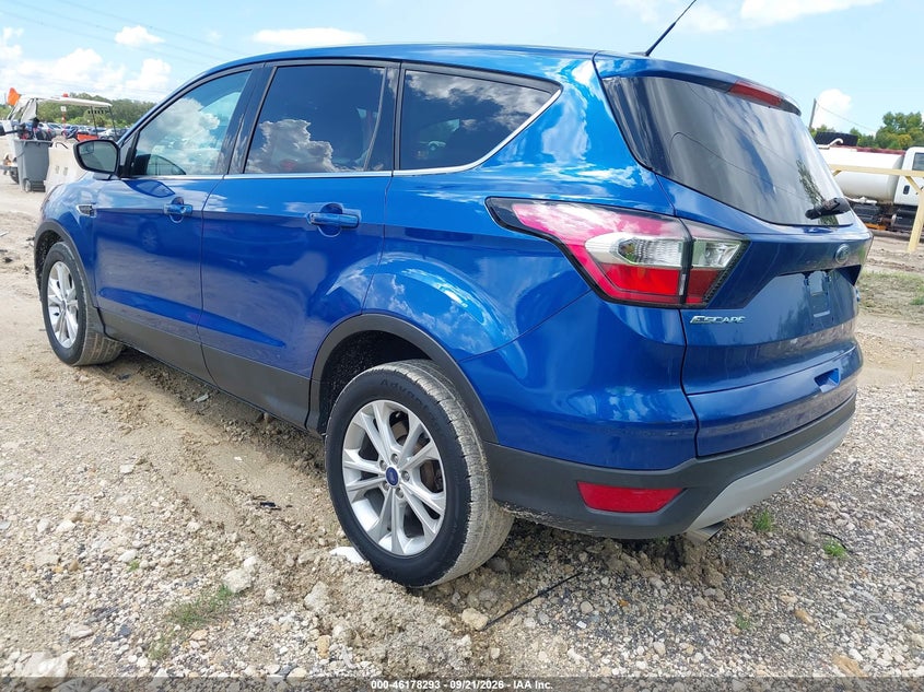 Vin: 1fmcu0gd7hue69063, lot: 46678153, ford escape se 20173