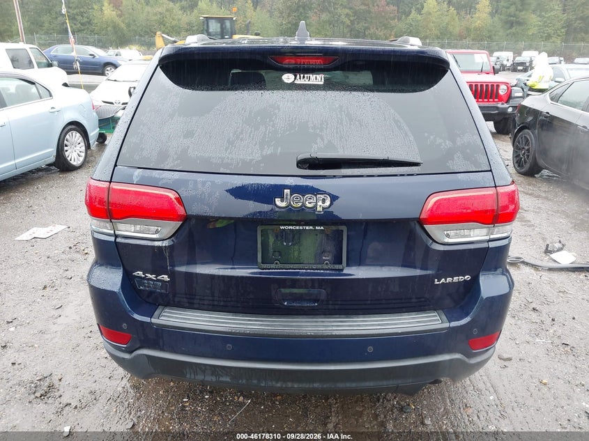 JEEP GRAND CHEROKEE - zdjęcie 17