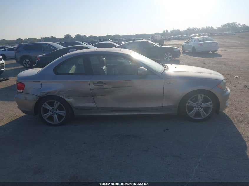 BMW 128I 2010 VIN WBAUP7C53AVK77420