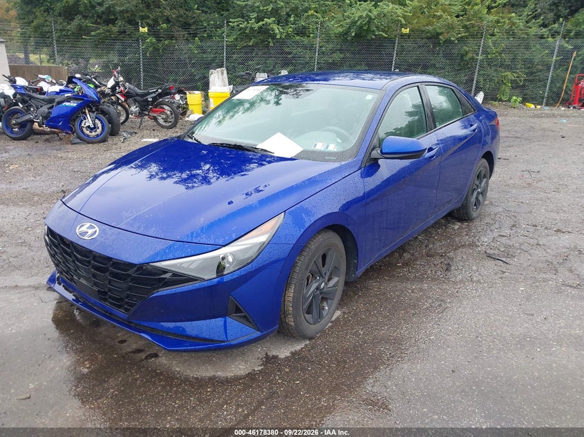 2022 Hyundai Elantra, Right Front, IAAI, VIN KMHLS4AG2NU315727 — photo 2