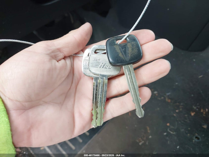 2006 PONTIAC VIBE · Фото 11