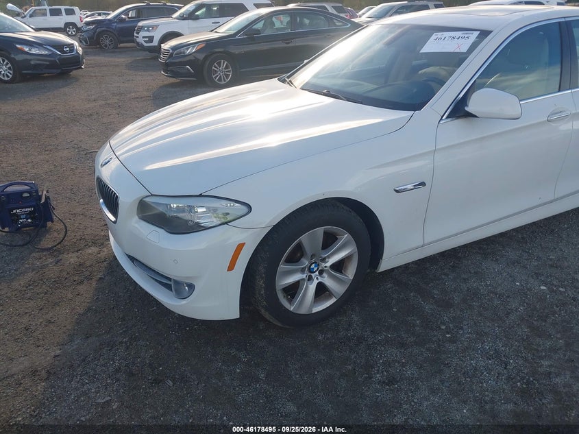 BMW 528I 2012 VIN WBAXH5C57CDW10080