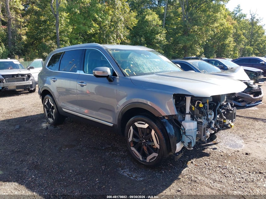 Vin: 5xyp6dgc7pg373335, lot: 46678542, kia telluride s 20231
