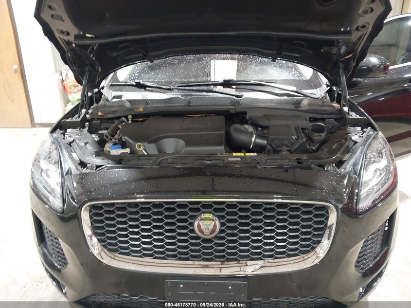 JAGUAR E-PACE - zdjęcie 10