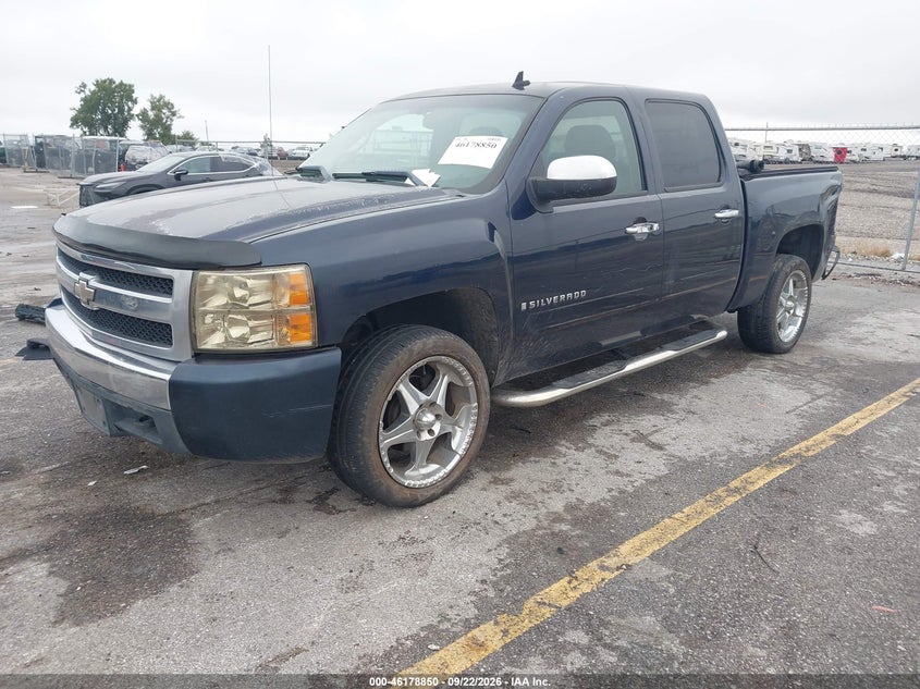 2007 Chevrolet Silverado, Удар ззаду, IAAI, VIN 3GCEC13J07G531986 — фото 2