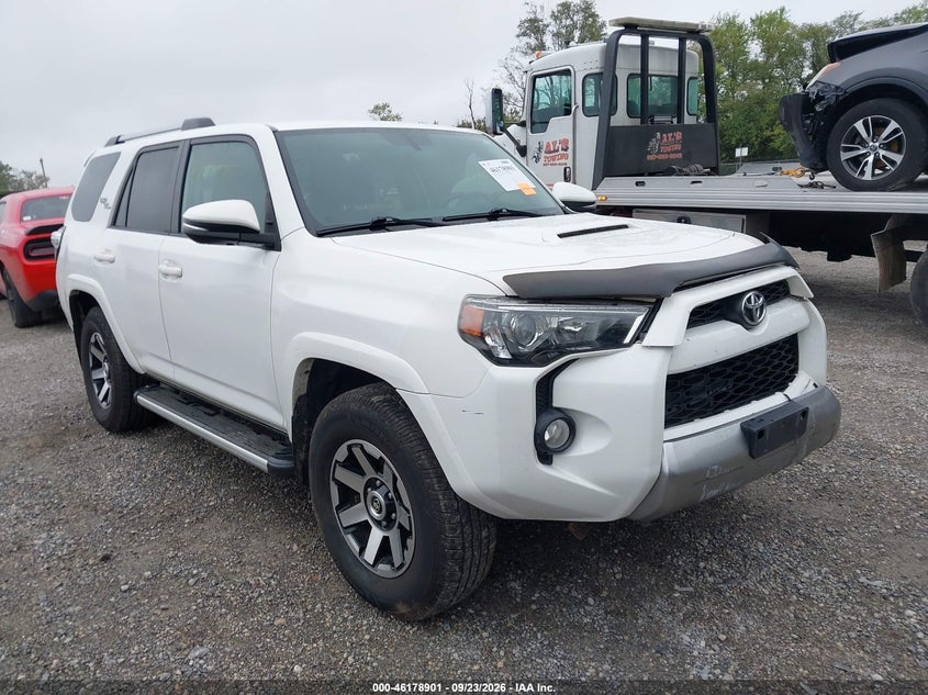 Vin: jtebu5jr2j5503231, lot: 46678761, toyota 4runner trd off road premium 2018 img_1