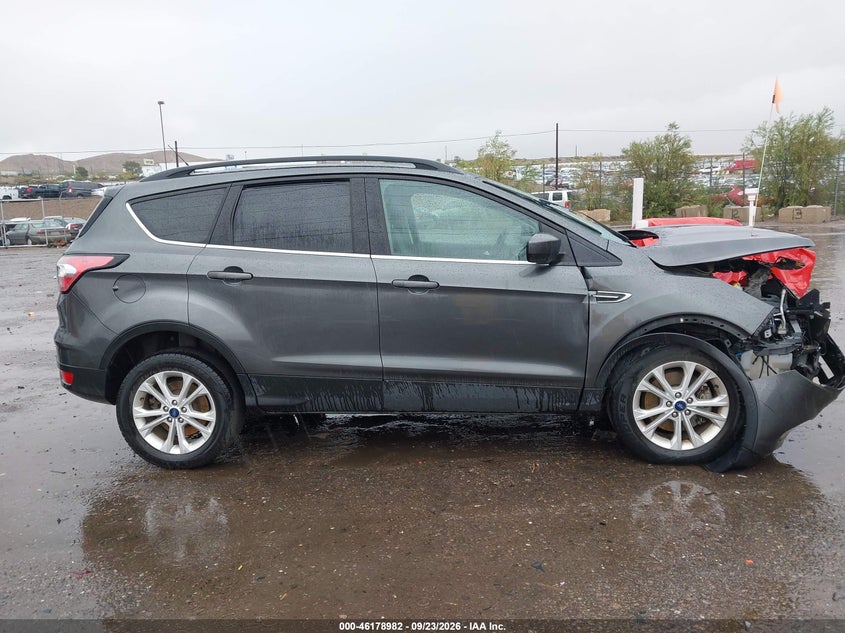 2018 FORD ESCAPE SE · Фото 14