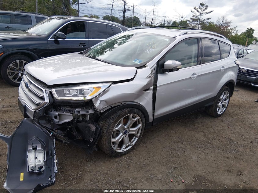 Vin: 1fmcu9j96hud99953, lot: 46678865, ford escape titanium 20172