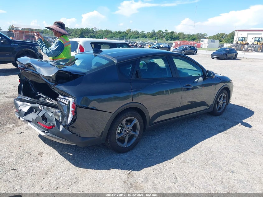 Vin: 3kpft4de0se131356, lot: 46678872, kia k4 lxs 20254