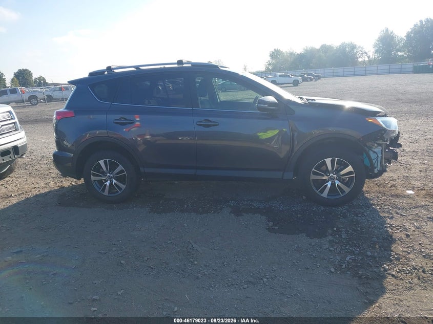 TOYOTA RAV4 - zdjęcie 14