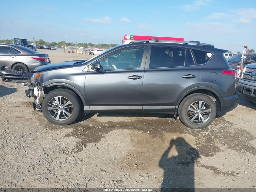 TOYOTA RAV4 - zdjęcie 15