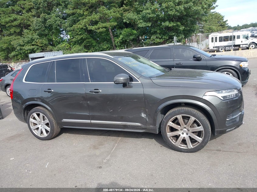 VOLVO XC90 - zdjęcie 13
