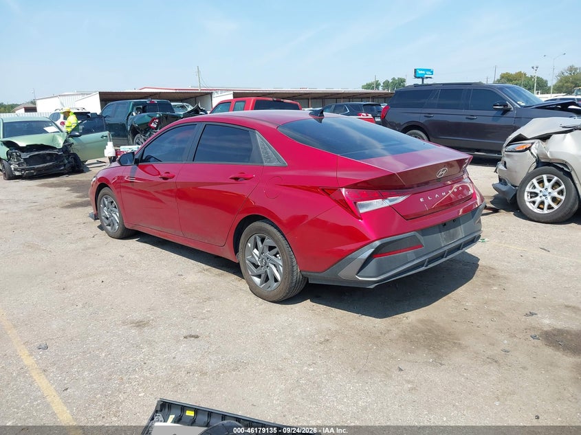 Vin: kmhlm4dj2ru100730, lot: 46678995, hyundai elantra hybrid blue 20243