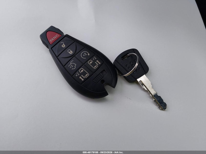 CHRYSLER TOWN & COUNTRY 2012 VIN 2C4RC1CG1CR209416