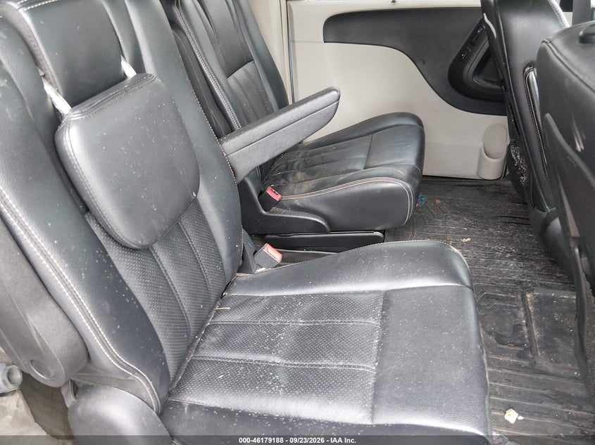 CHRYSLER TOWN & COUNTRY 2012 VIN 2C4RC1CG1CR209416
